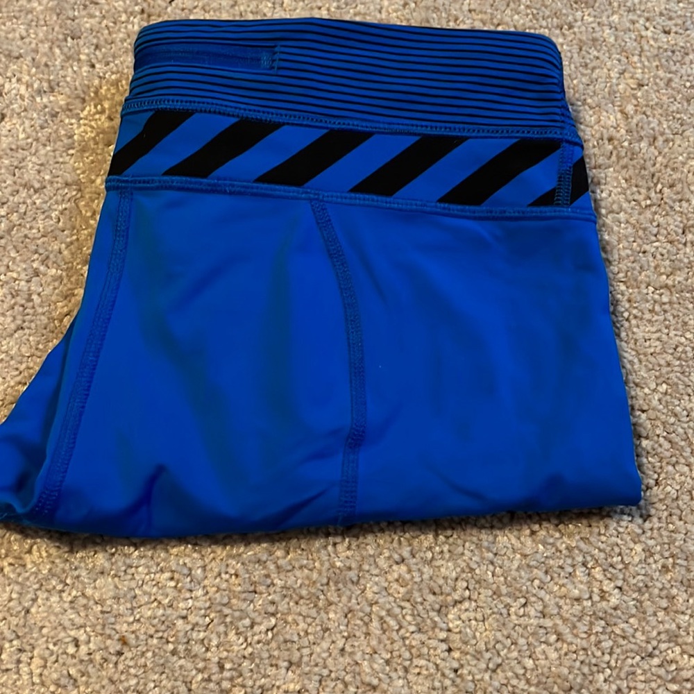 LULULEMON crops